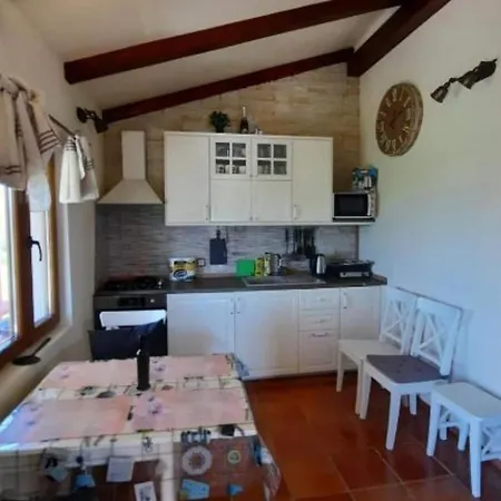 House In Nature - House * Tinjan